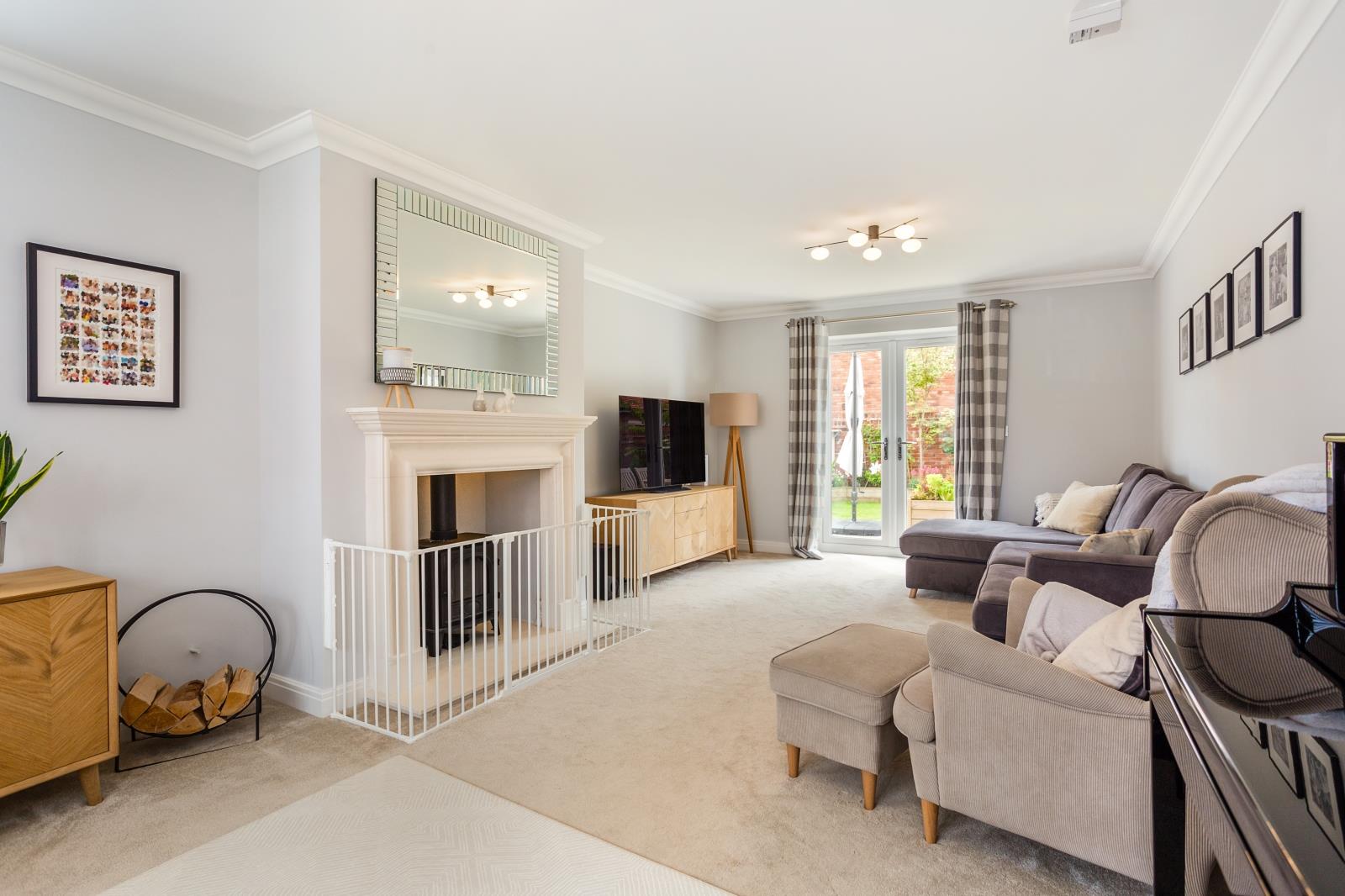 A SITTING ROOM 1.jpg